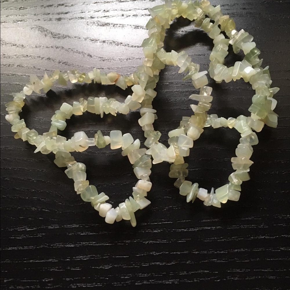 NWOT Jade Nugget Necklace